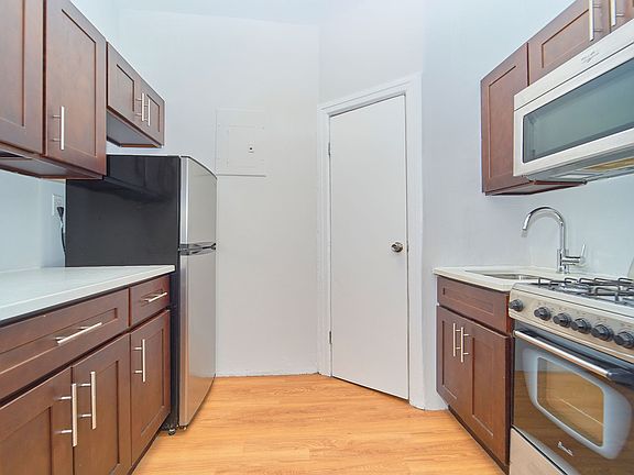 4th image of 537 E 81st St APT 4B