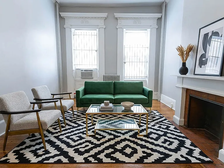 Westbury Brownstones Living Room