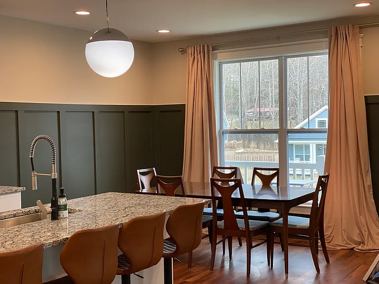 1209 Seven Sisters Ln — Photo 4