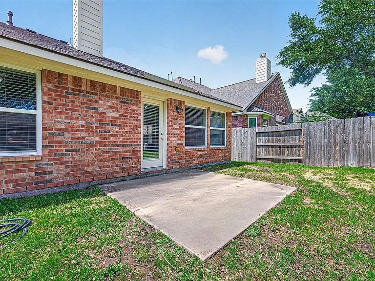 24431 Ranchwood Springs Ln — Photo 33