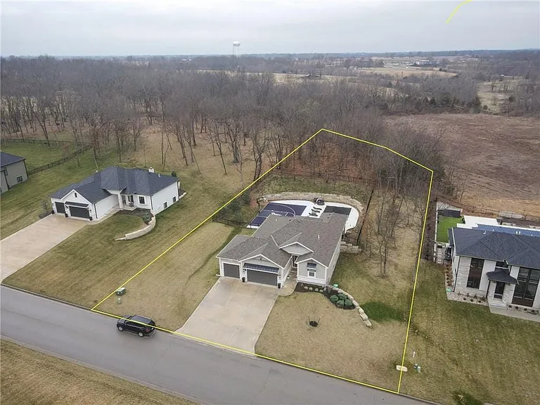 517 Southshore Dr — Photo 39