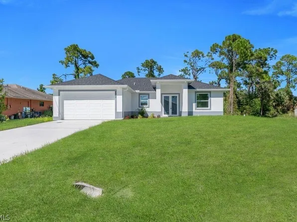 4014 10th St W, Lehigh Acres, FL 33971