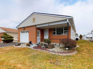 37 Canterbury Ln, Toms River, NJ 08757