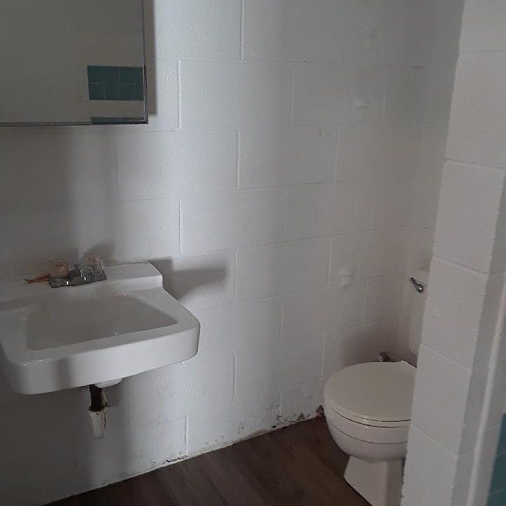 2nd image of 312 N Main St APT 3