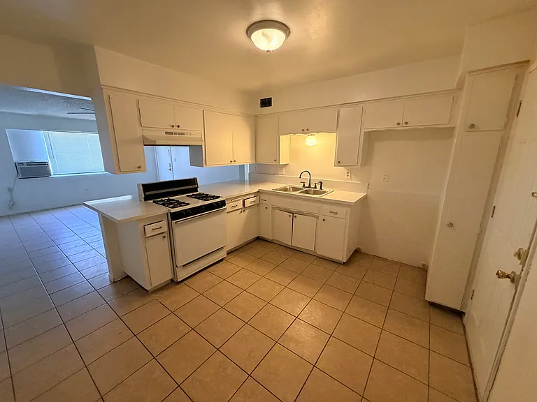 1213 Vista St #1213 — Photo 2