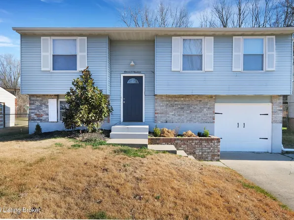 11019 Neptune Pl, Louisville, KY 40272