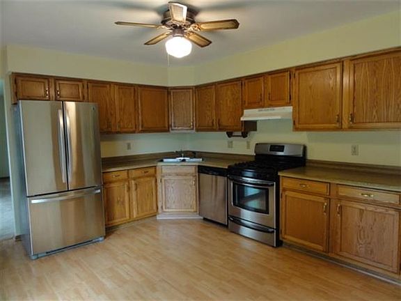 5th image of 3305 Palmer Dr