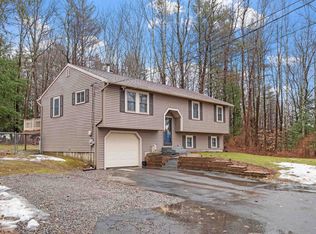 19 Drake Dr, Northfield, NH 03276