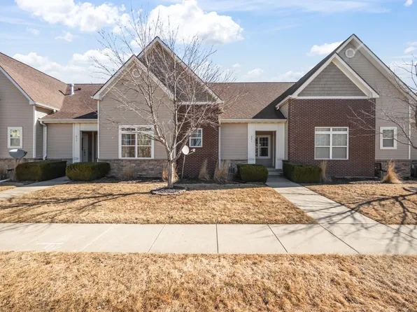 221 64th St, West Des Moines, IA 50266