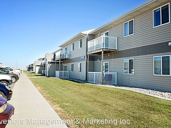 2nd image of 1 36th Ave NE APT 101