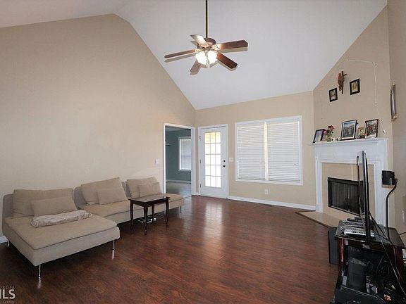 4th image of 207 Woodland Hills Dr