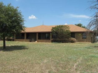 3933 Alamo Rd, Bowie, TX 76230