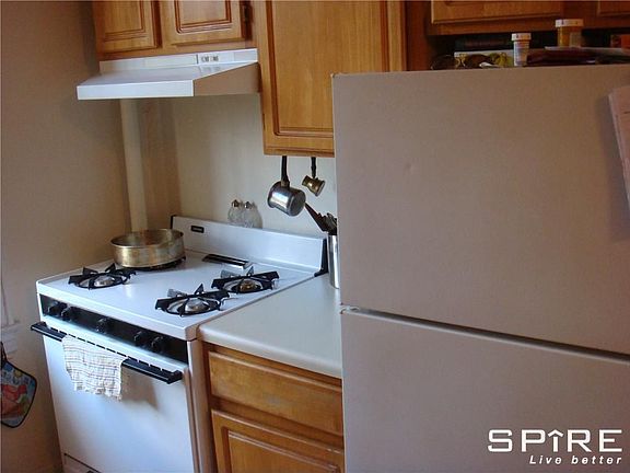 5th image of 2106 33rd St APT B6
