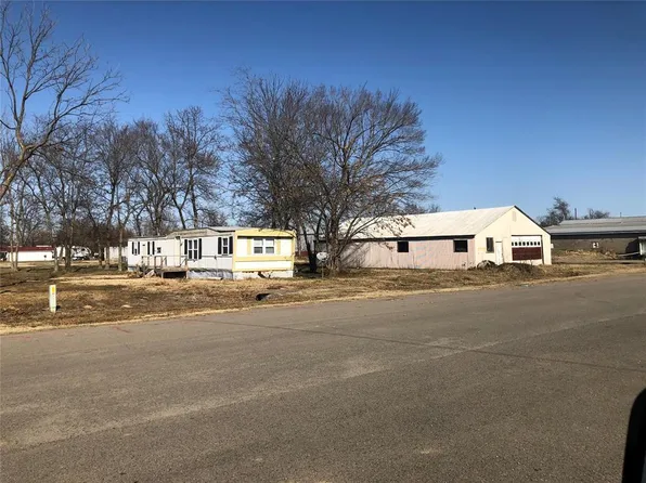 105 E Muskogee Ave, Porum, OK 74455