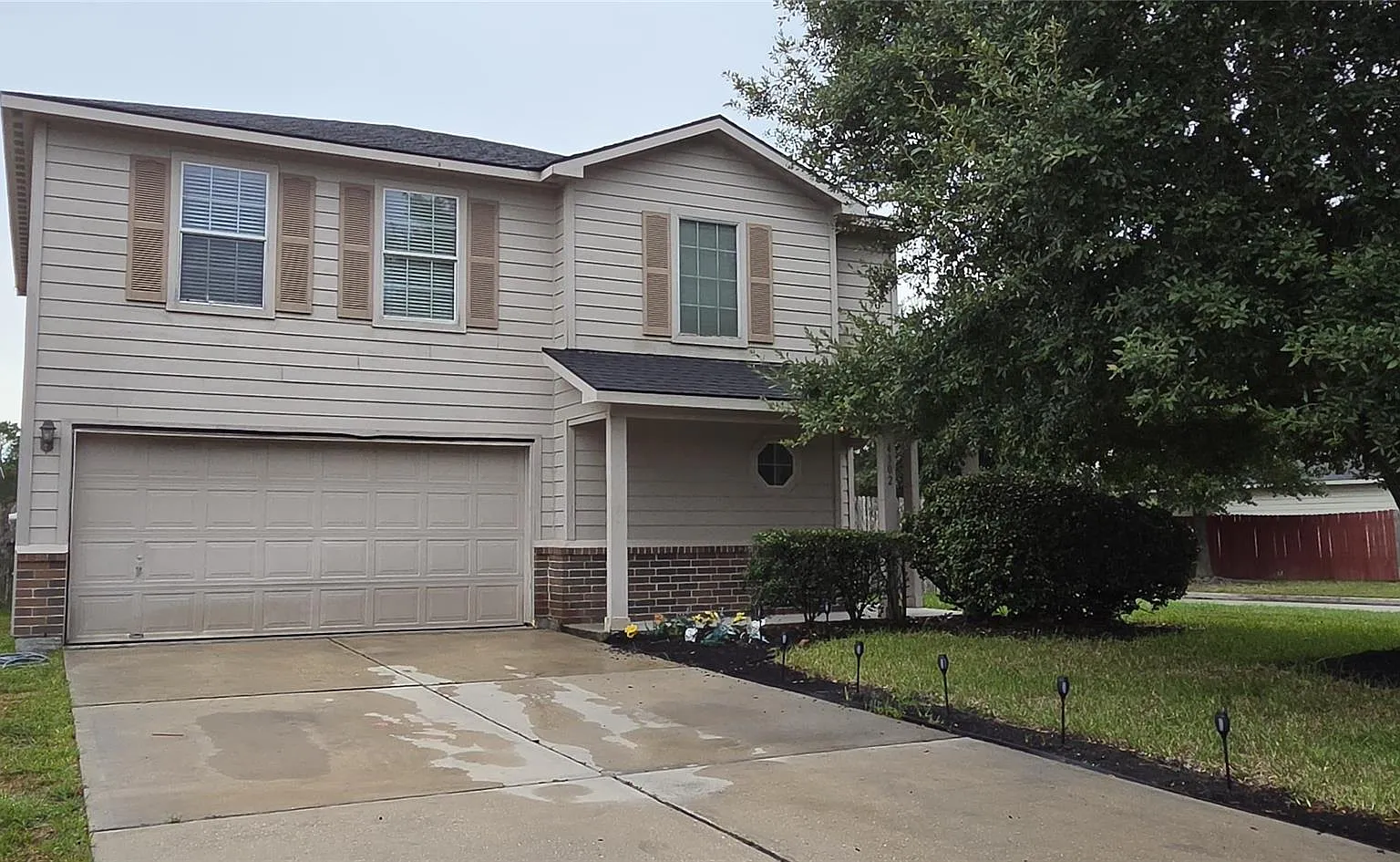 4 bed, 2.5 bath, 1890 sqft, $2,150 — Photo 1