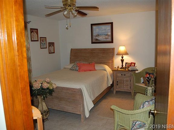 5th image of 214 Shangri La Cir
