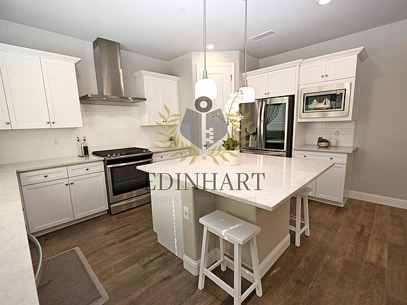 3rd image of 1439 E Via Albero Dr