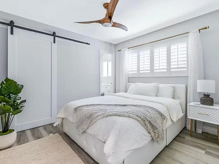 7771 Ellis Ave — Photo 11