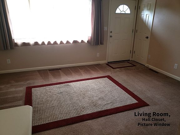 2nd image of 2528 E La Salle St
