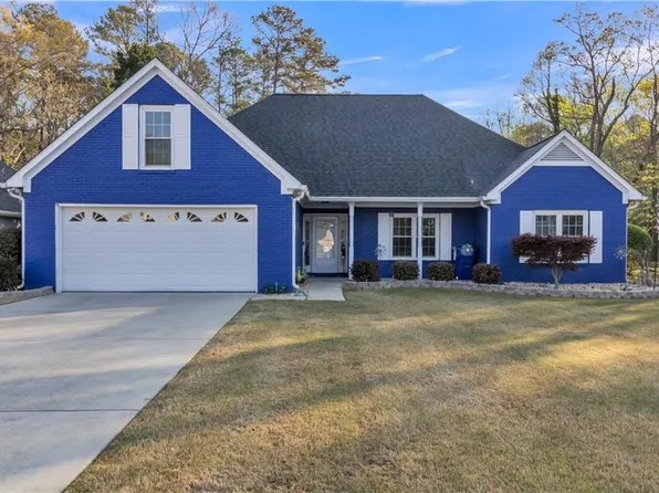 6 Springcrest Trl, Lawrenceville, GA 30046