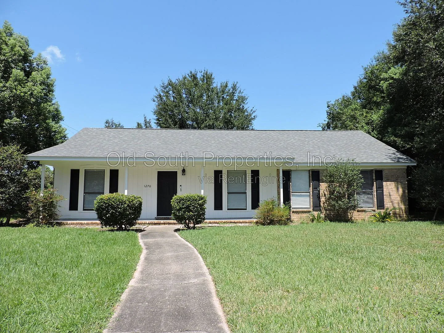 3 bed, 2.0 bath, 1727 sqft, $1,950 — Photo 1