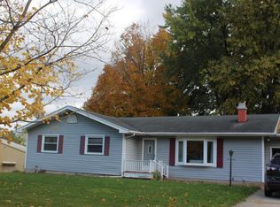 243 Clover Ln, Saranac, MI 48881