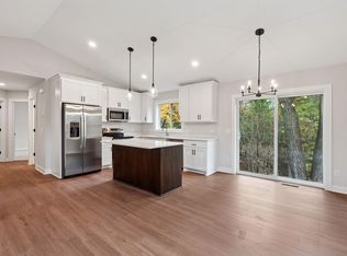 826 104th Ave NW, Coon Rapids, MN 55433