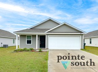 4631 Carlstrom Ln, Pensacola, FL 32507