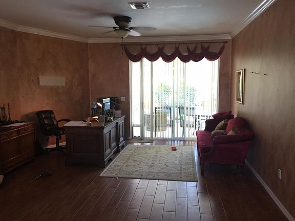 5th image of 11232 Bloomington Dr