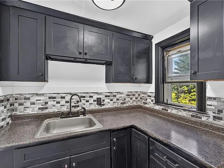121 Central Ave #2 — Photo 3