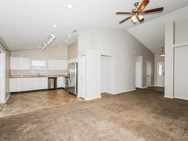 5309 Waterton Lakes Dr — Photo 5