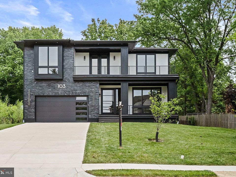 1st image of 103 Saint Andrews Dr NE