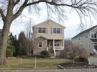 20A Brooklake Rd, Florham Park, NJ 07932