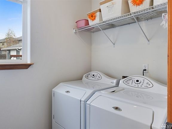 5th image of 7520 34th Pl NE