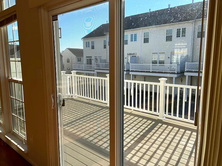 1768 Winsford Ct — Photo 36