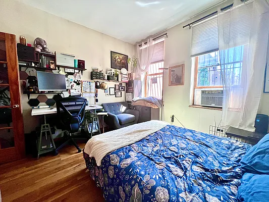 Rented by Compass | media 4