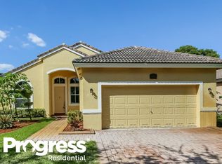 19087 SW 26th St, Hollywood, FL 33029