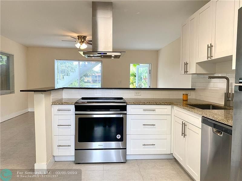 1st image of 285 NE 17th Ct