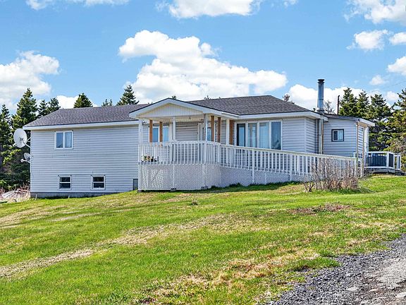 3rd image of 235 Louisbourg Main A Dieu Rd