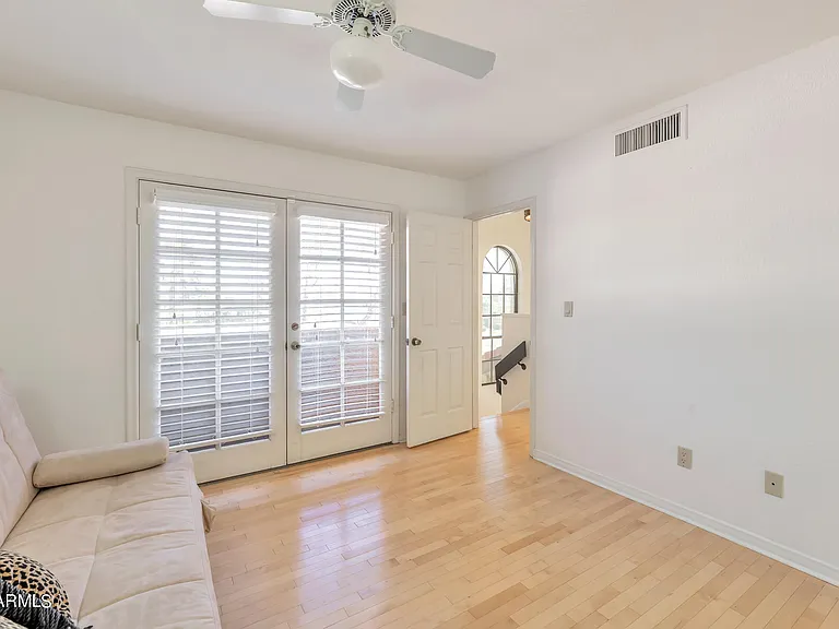 10566 N 87th Pl — Photo 16