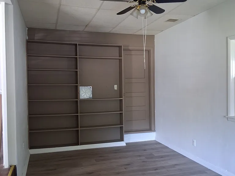 737 S Drury Ln — Photo 13