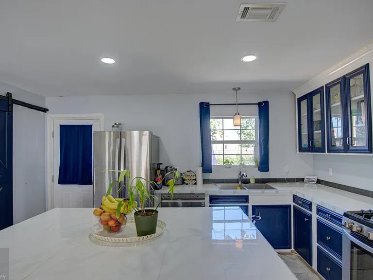 3415 Horseshoe Trl — Photo 7