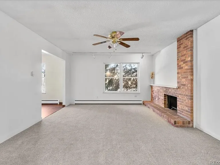 1685 S Kenton Way — Photo 4