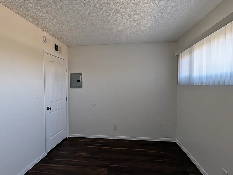 3937 W 178th St #4 — Photo 10