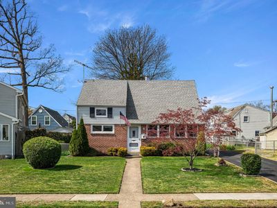 807 Cricket Rd, Secane, PA, 19018