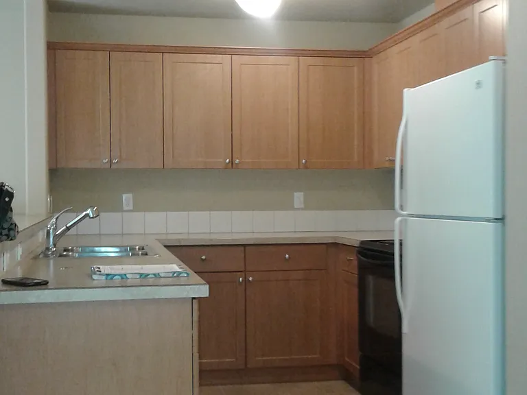 2911 SW Indian Cir — Photo 3