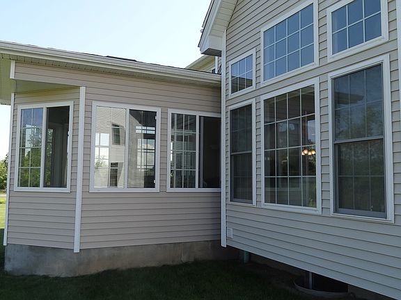 4th image of 128 Woodgreen Dr