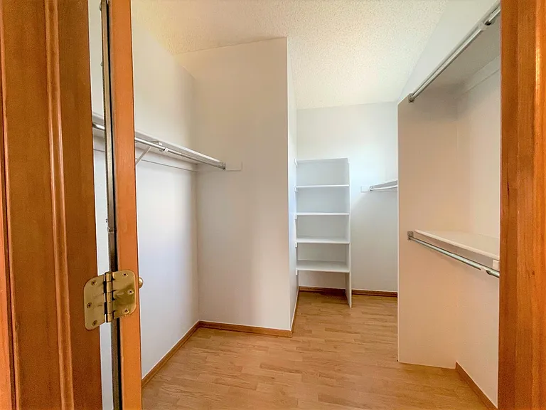 5006 Bittercreek Dr — Photo 8
