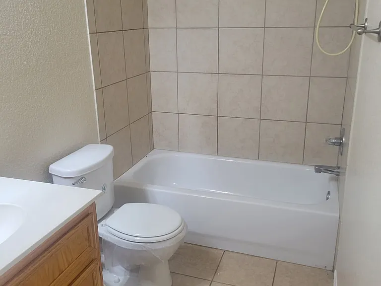 4200 Elms Run Cir #2 — Photo 5