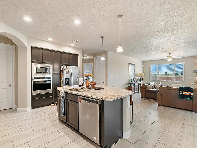 4453 Skyline Loop NE — Photo 20